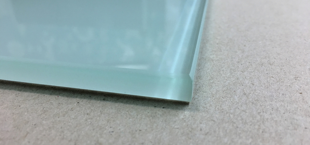 Полировка кромки стекла картинка