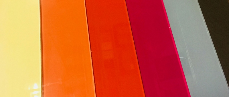 Крашенное стекло 4-10 мм