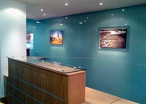 Стекло на стены