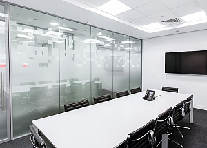 Стеклянные офисные перегородки