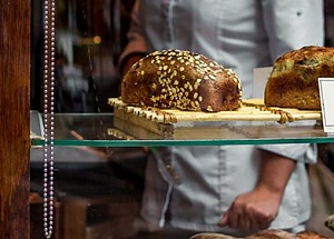 Стеклянные полки