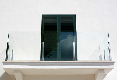 Стеклянный балкон